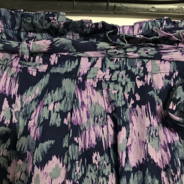 Old navy paper bag ruffle abstract‎ floral skirt women’s size 2 with belt - Image 6