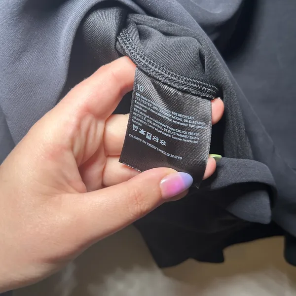 Lululemon Perfectly Oversized Cropped Crew Softstreme black women's 10 lounge - Image 6