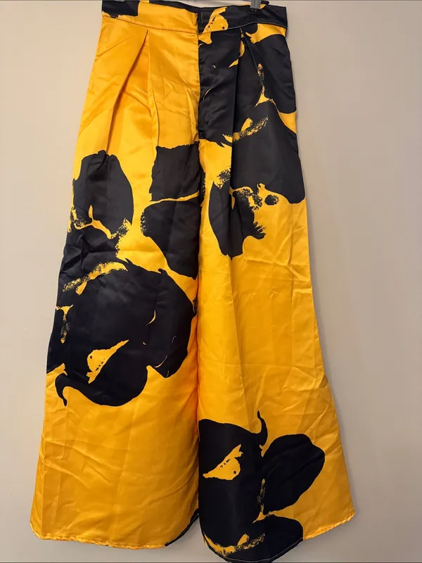 Amazon Yellow and Black Floral Maxi Skirt - Image 4