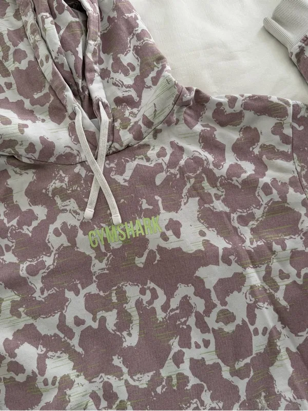 Gymshark purple camo hoodie size women’s medium - Image 2