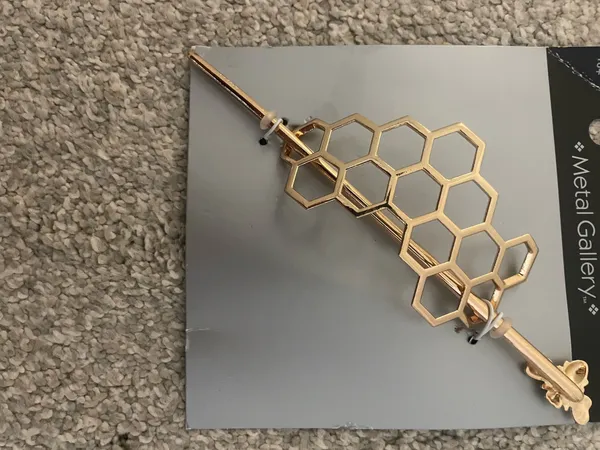 Gold honeycomb hexagon hair clip #hairaccessories - Image 3
