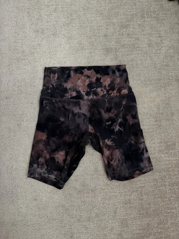 Lululemon Align Shorts - Image 2