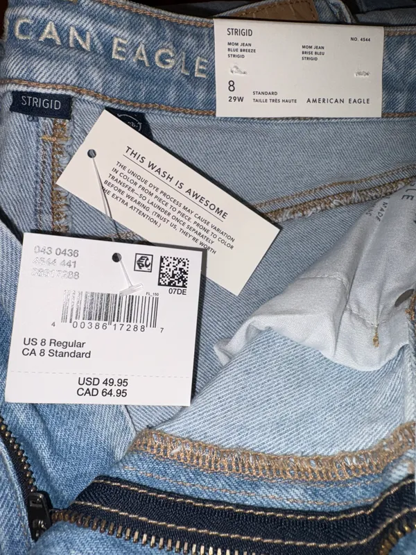 American Eagle Strigid Mom Jeans - Image 5