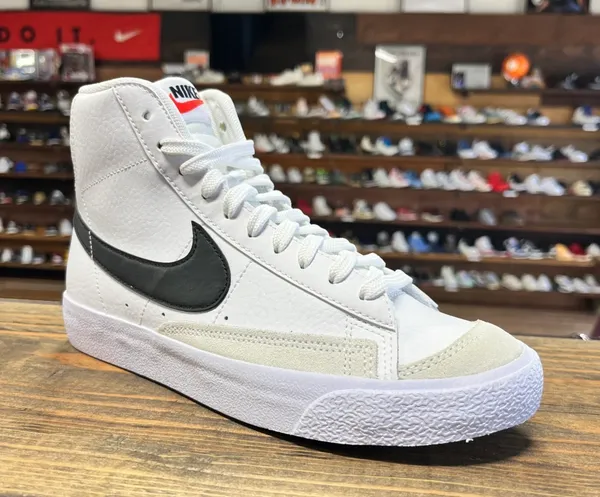 Nike Blazer Mid Women’s - Image 2