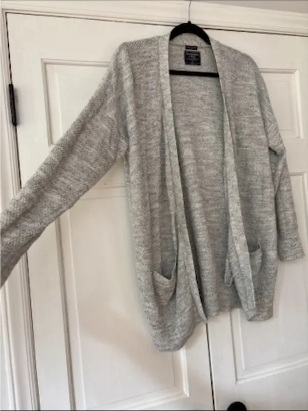 Abercrombie & Fitch Gray 100% Cotton Oversize Open Front Cardigan Sweater Medium - Image 6