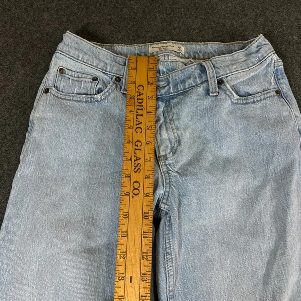Abercrombie & Fitch The Baggy Low Rise Jeans Light Wash Size 26 2R 29x30 - Image 6