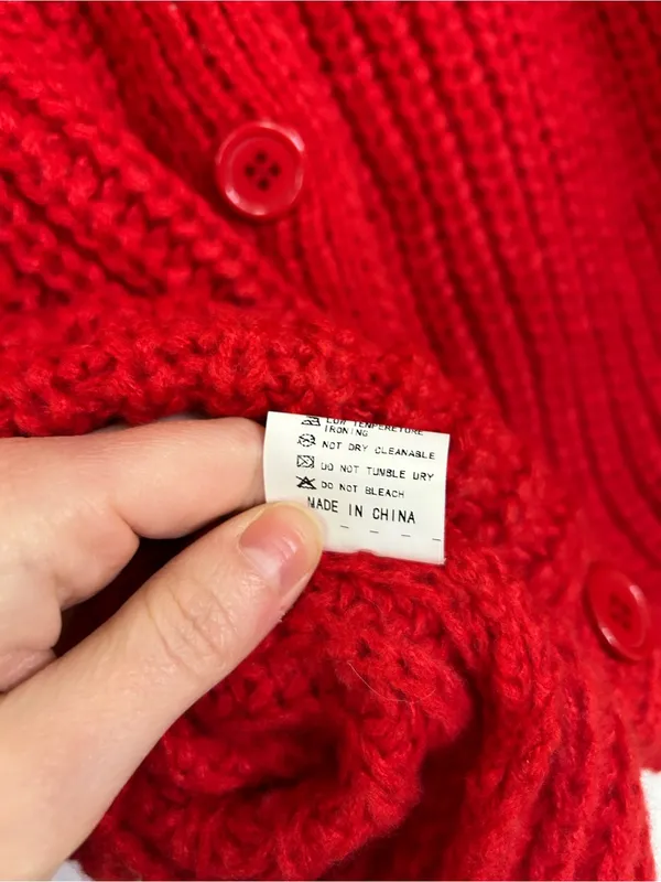 Amazon Red Chunky Knit Button-Front Women's Cardigan Size Large - Image 6