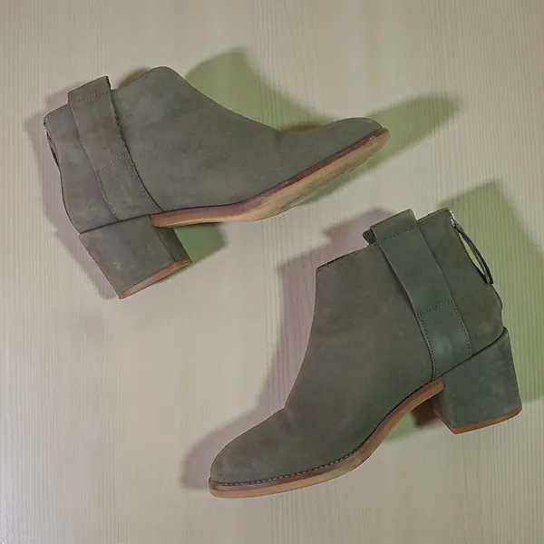 Topshop Suede Ankle Booties in Olive Gray - Image 4