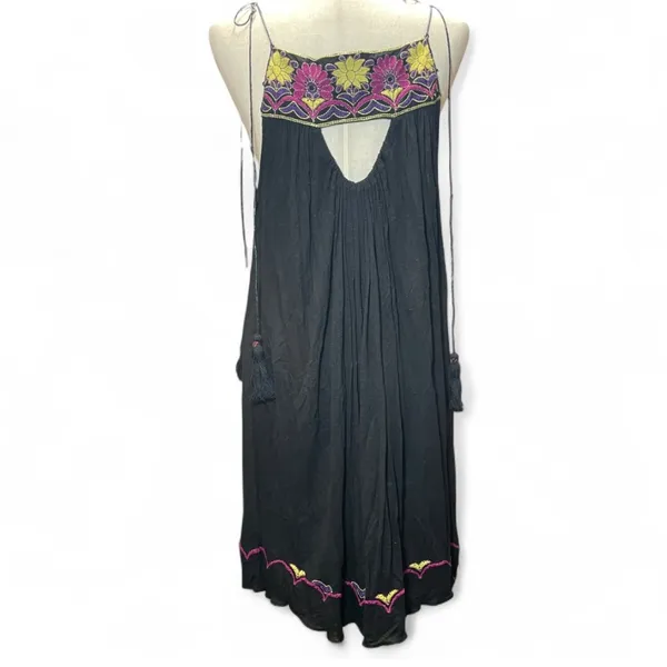Free People Boho Black Embroidered Flowy Faux‎ Leather Straps Tunic Size Medium - Image 3