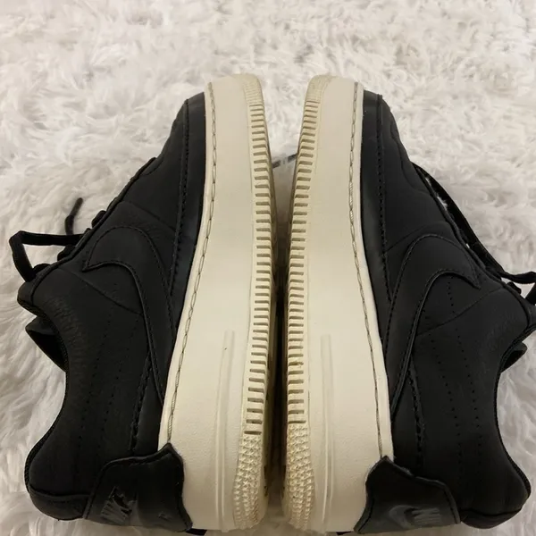 Nike Air Force 1 Women Black Low Back Sneakers.Size-7. - Image 9
