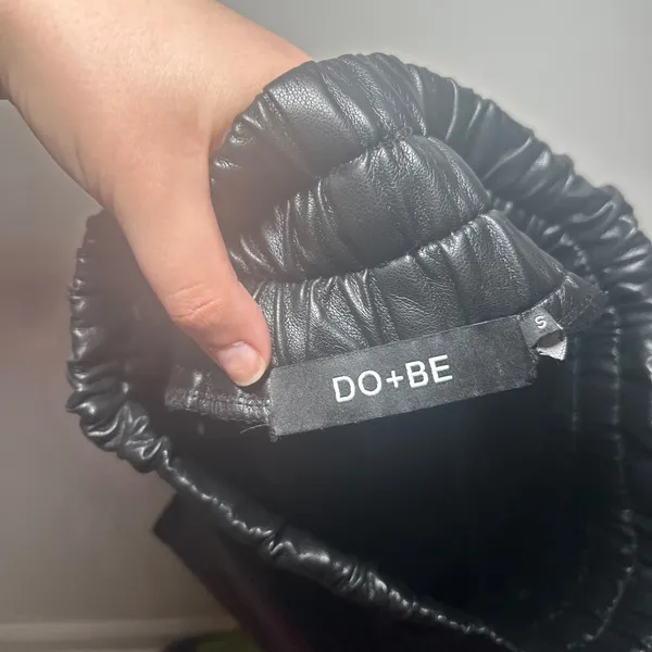 DO+BE Black Faux Leather Joggers High Waisted Elastic Cuffs Small going out - Image 5