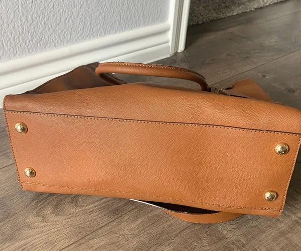 Michael Kors Hamilton Tote - Image 4