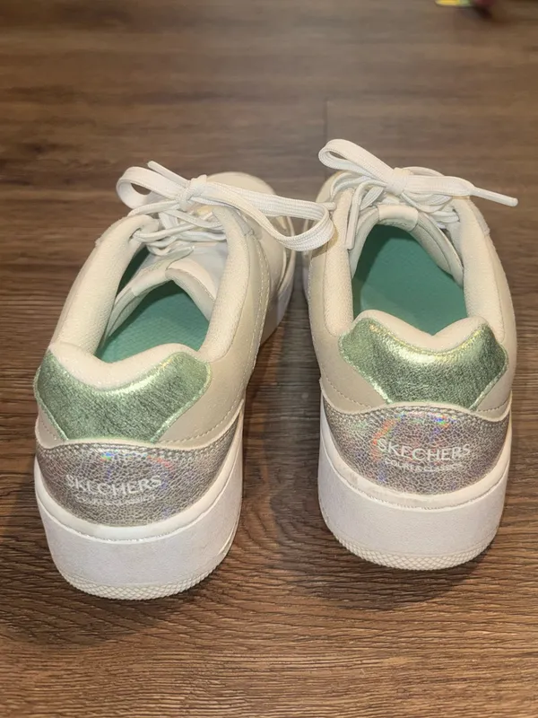 Skechers Women's White Sneakers with Iridescent Accents and Beige Panels - Image 3