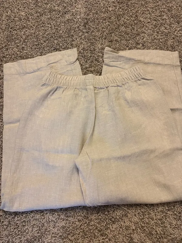 Old Navy Linen Pants - Image 3