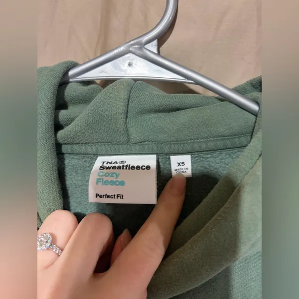 TNA sweatshirt Size XS - Image 4