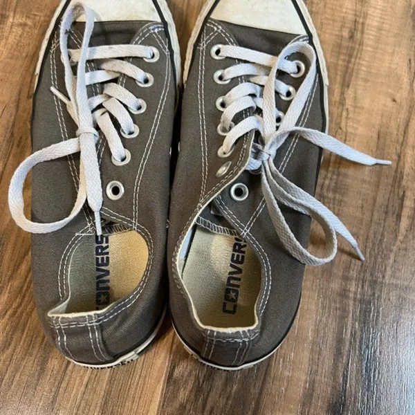 Converse size 7 grey shoes‎ - Image 3