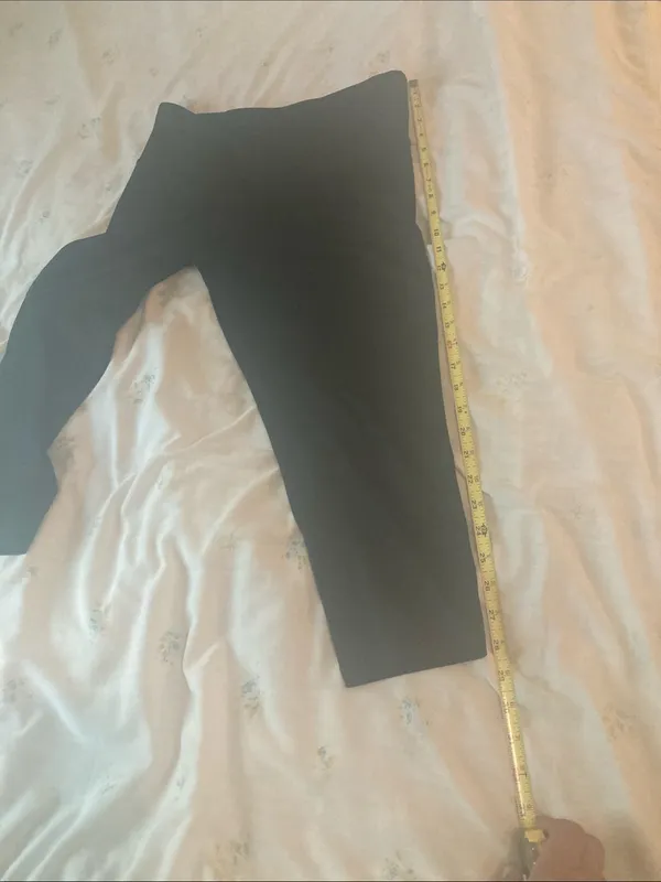 Champion Black Capri Leggings - Image 9