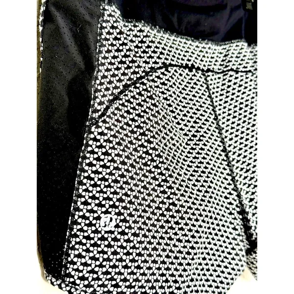 Lululemon Real Quick Running Shorts Monochromic Black Size 10 Lined - Image 7