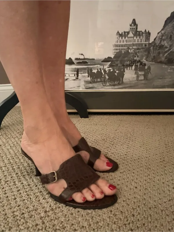 Nine West Dobbs Brown Croc-Embossed Leather Slide Sandals with Buckle Detail - Image 2