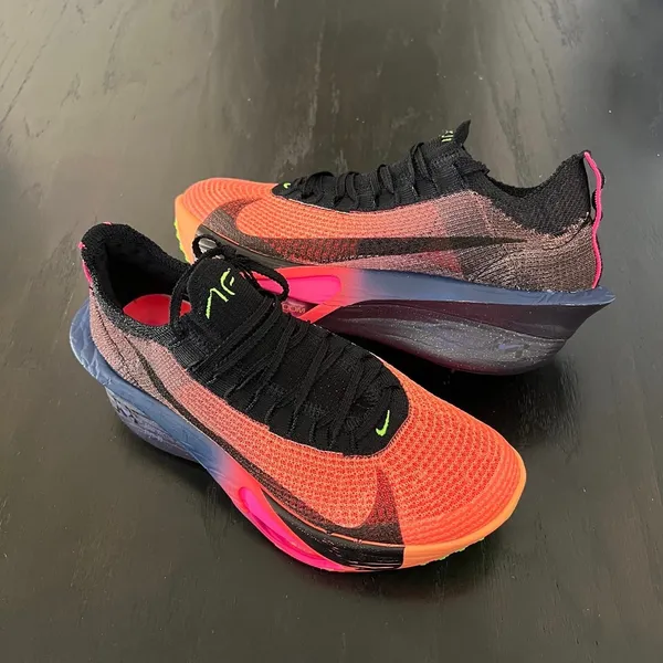 New NIKE Alphafly 3 'Orange Pulse' - Image 3