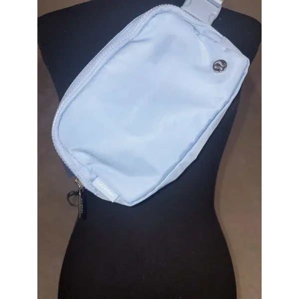 Lululemon Everywhere Belt Bag 1L Light Blue Pastel Fanny Pack Waist Bag OS - Image 2