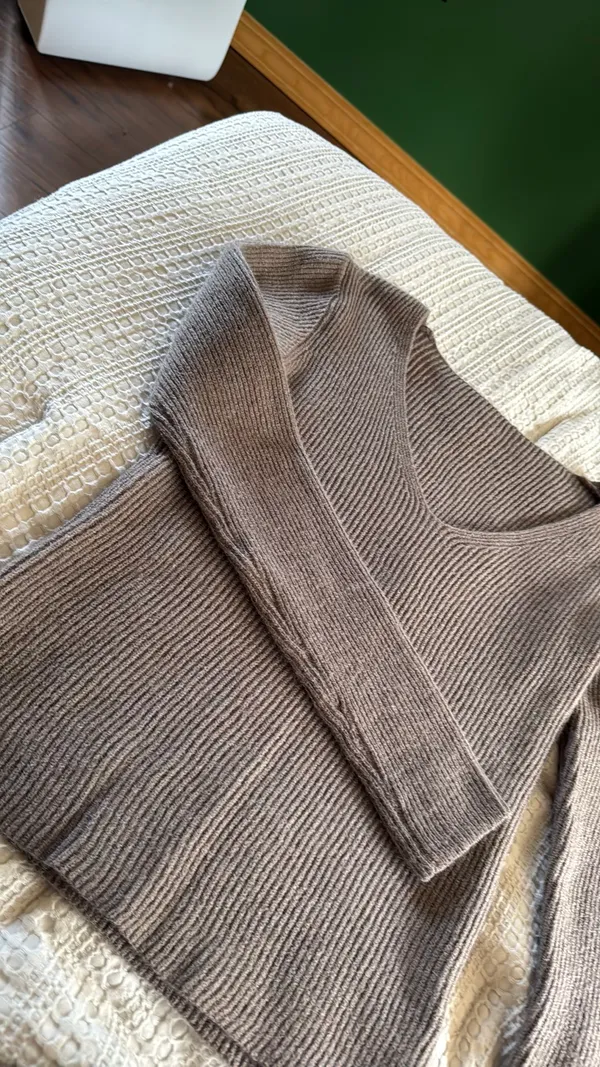 V neck brown sweater Size M - Image 2