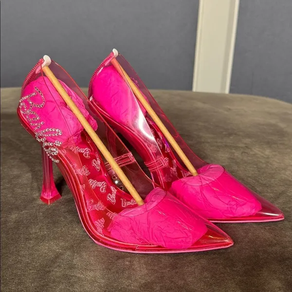 Barbie x ALDO Barbiestessy Collection Pink Translucent Pointed Toe Pumps 7 NEW - Image 5