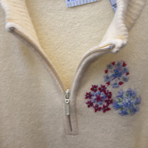 FINAL MARKDOWN White stag sweater xl - Image 4