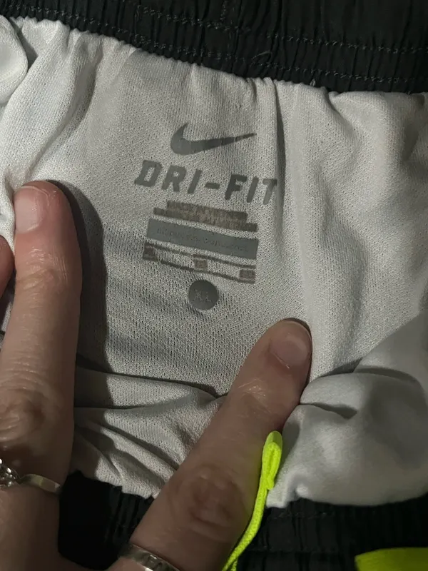 Nike Shorts Dri-Fit - Image 2