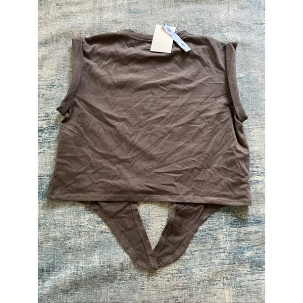 NWT! Cider Gray Twist Front Round Neck Cuffed Sleeve Tee Large - Image 3