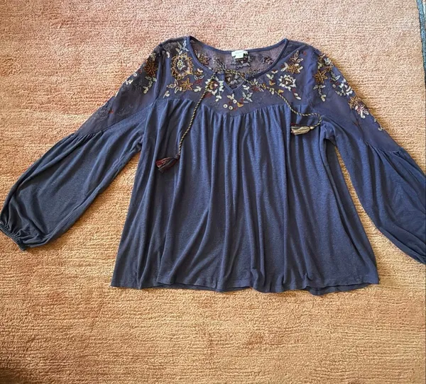 Sundance Embroidered Mesh Boho Tunic Top Size M Blue Balloon Sleeve - Image 2