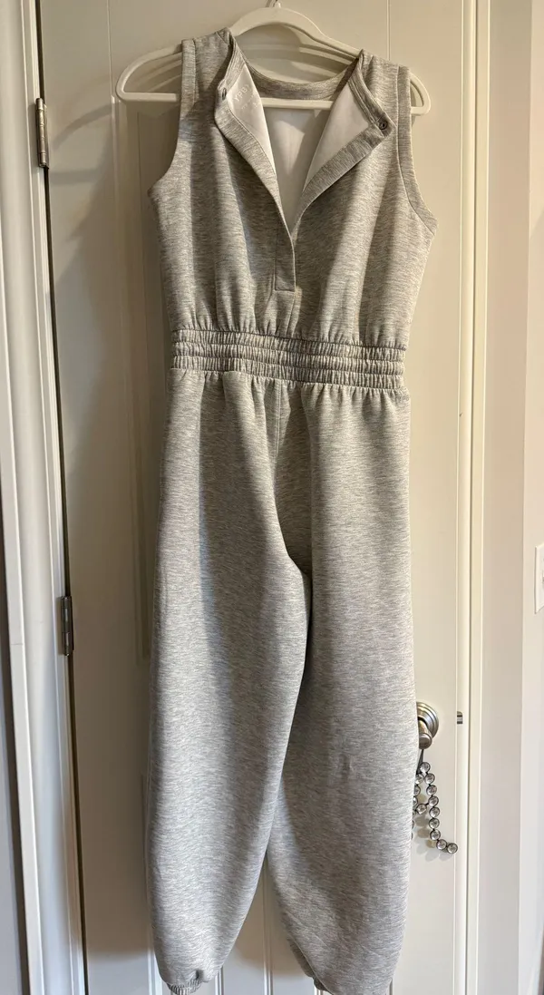 Abercrombie YPB neoKnit Grey Jumpsuit - Image 3