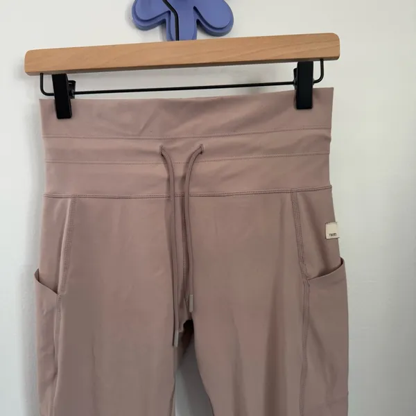 Vuori Small Daily Leggings Dusk Mauve Pink Athletic Outdoor - Image 3