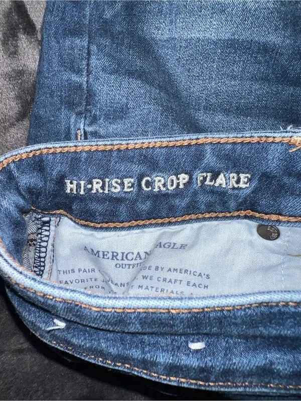 American Eagle High Rise Cropped Flare Jean Size 10 Long - Image 4