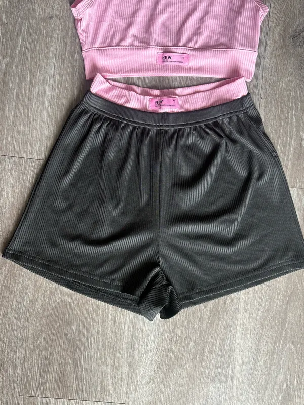 Women’s Two - Image 2