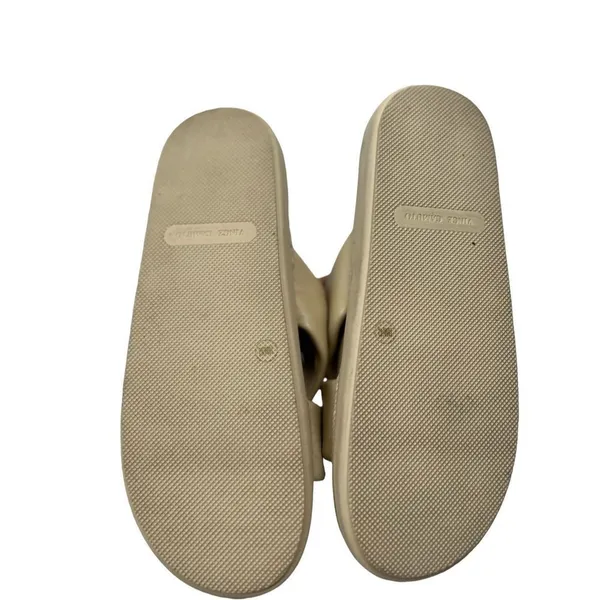 Vince Camuto slides/ sandals size 10M creme straps - Image 6