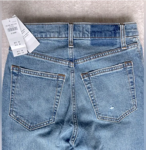 NWT Abercrombie The 90's Slim NWT Straight Ultra High Rise - Image 4