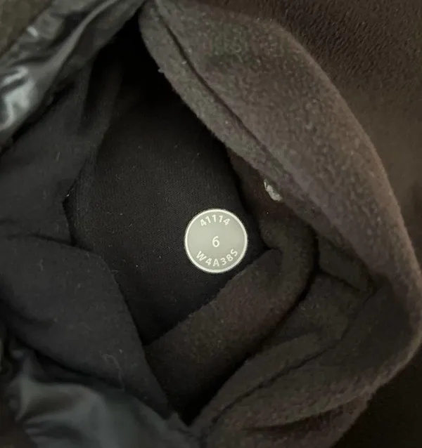 Lululemon Black Miracle Jacket Sz 6 - Image 9