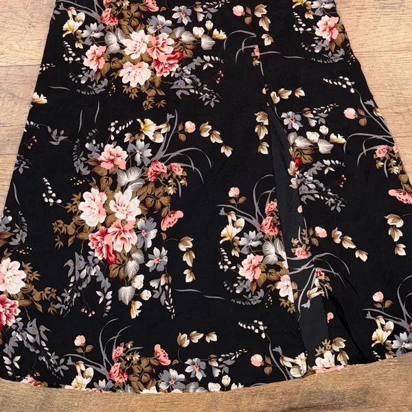 SheIn Black and Pink Floral Print Split Thigh Halter Maxi Dress with Slit - Image 12
