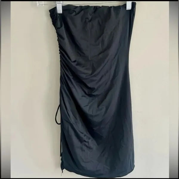 Princess Polly Black Strapless Dress - Image 3