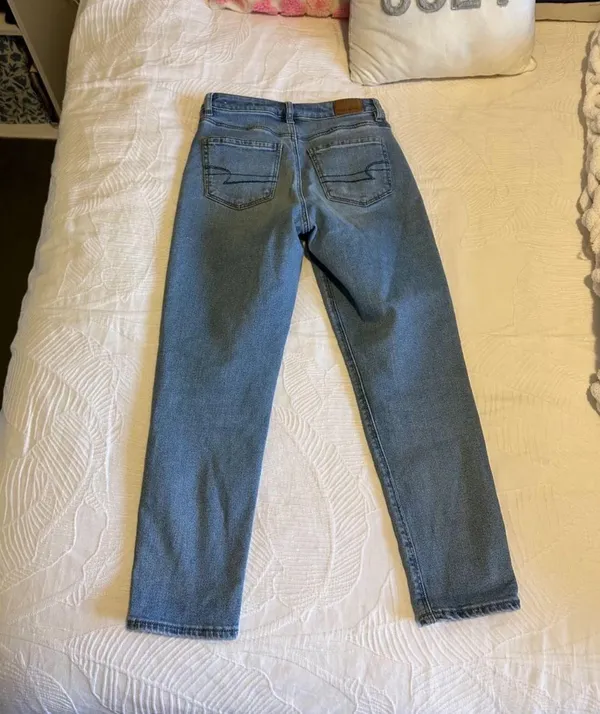 American Eagle Outfitters Moms Jeans - Image 2