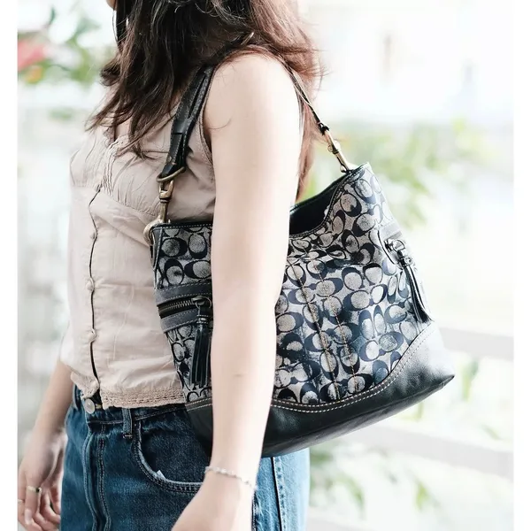 Vintage Y2K Coach B05K-2183 Denim Signature C Monogram Hobo Shoulder Bag - Image 2