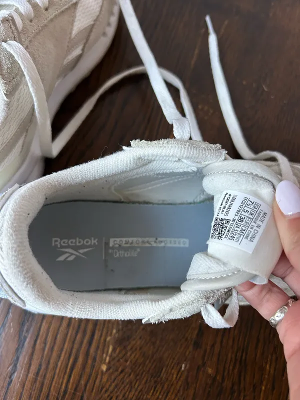 Women’s Reebok Suede Comfort Foot Bed Ortholite Off-White Athletic Shoes, size 7.5 - Image 6