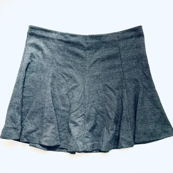 Banana Republic Factory Gray Black Plaid Skater Mini Skirt - Image 3