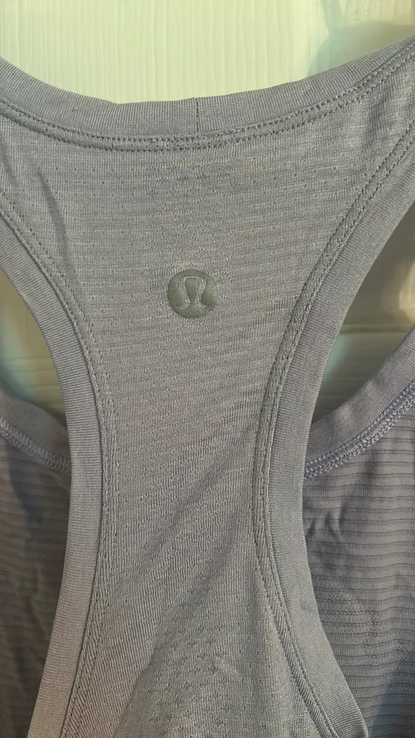 Lululemon Tank Swiftly Tech 2.0 - Image 3