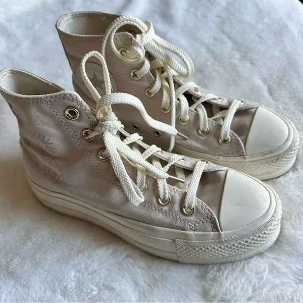 Converse Desert Sand Festival Platform Sneakers Women’s Size 6.5 - Image 3