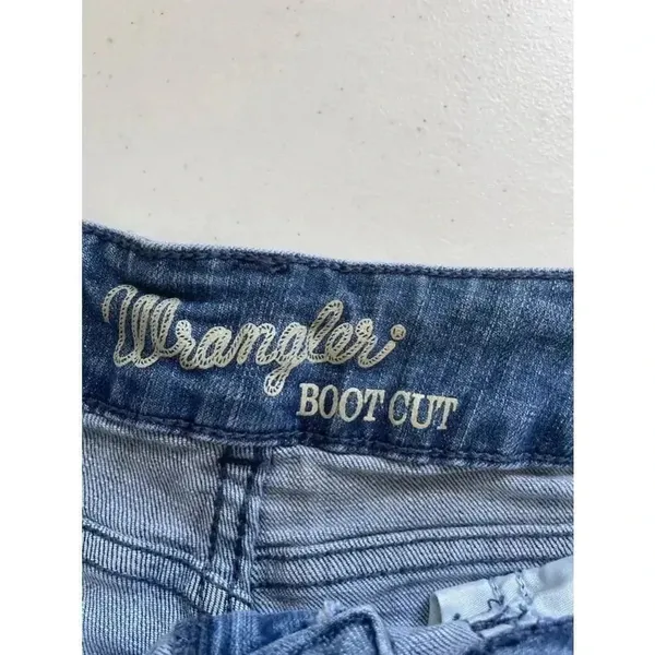 Women's Wrangler Bootcut Jeans -‎ Size 9- Blue EUC - Image 9