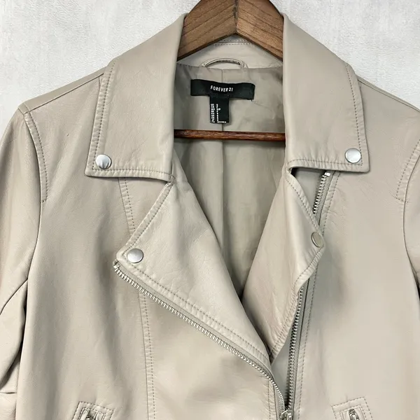 Forever 21 Womens Moto Jacket Size S Faux Leather Biker Cropped Minimal Neutral - Image 3