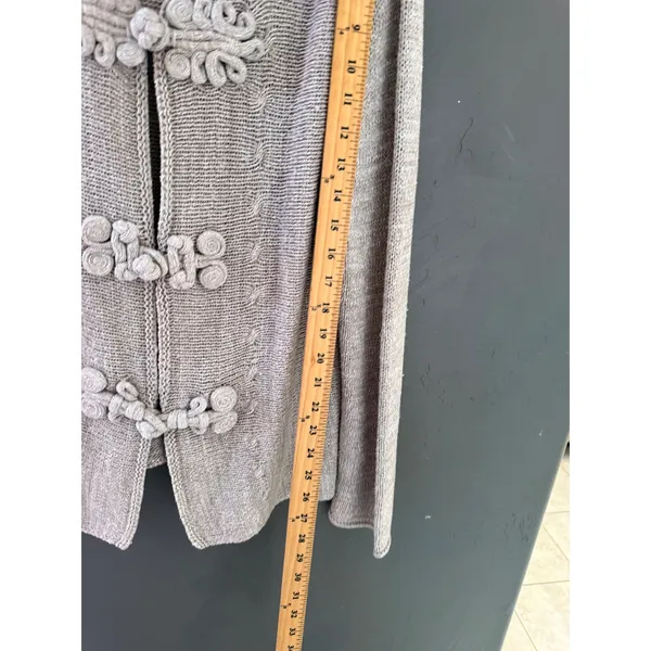 Coldwater Creek Oatmeal Taupe Frog Closure Cardigan Sweater Metallic Knit Medium - Image 8