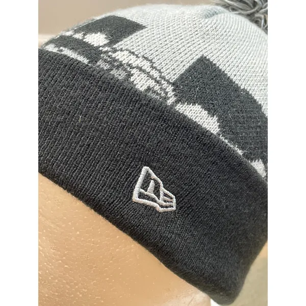 New Era Beanie One Size Gray Black NFL Raiders Knit Hat Embroidered Logo EUC - Image 3
